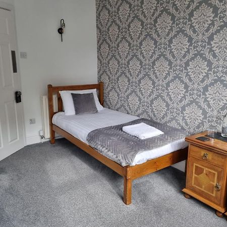 Fellview Guest House โบว์เนส ออน วินเดอเมียร์ ภายนอก รูปภาพ